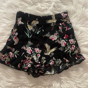 Zara ruffle shorts